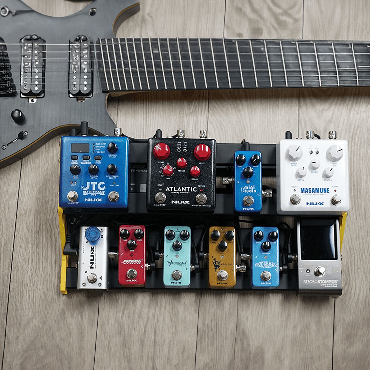 Bumblebee Pedalboards with Bag & Accessories - Large