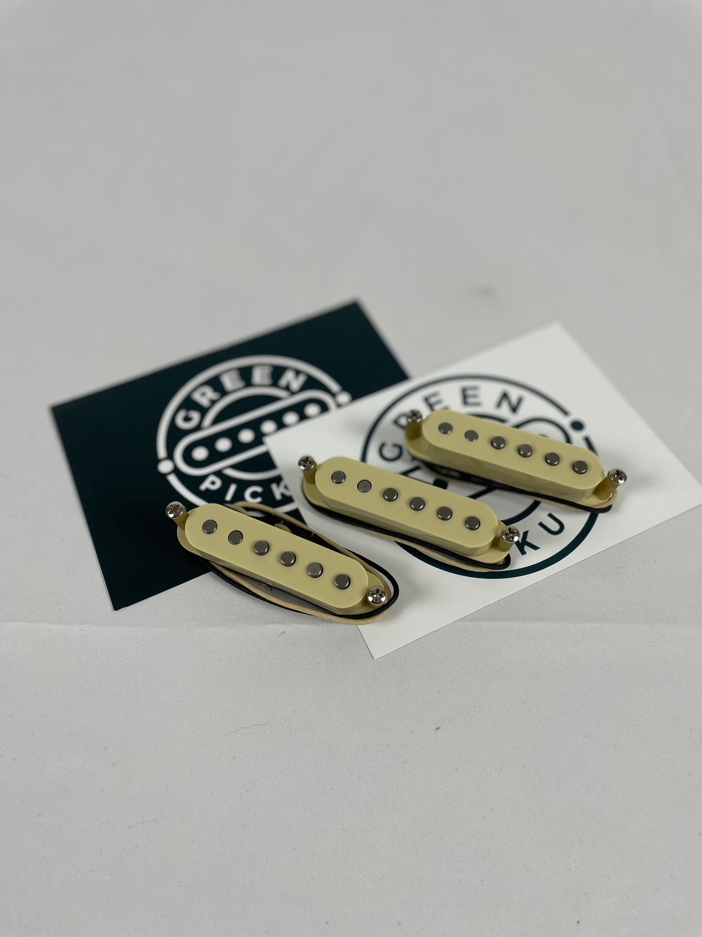 Green Pickups - 'A5 MODEL' Strat Pickup Set - Aged White