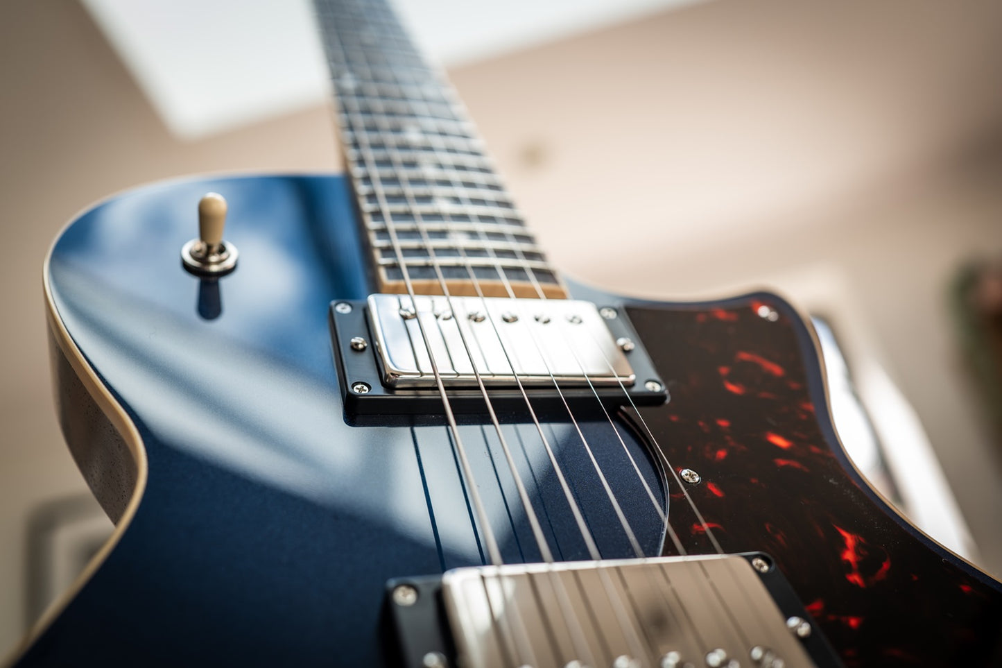 ToneWolf - Alpha - Ferrari Blue