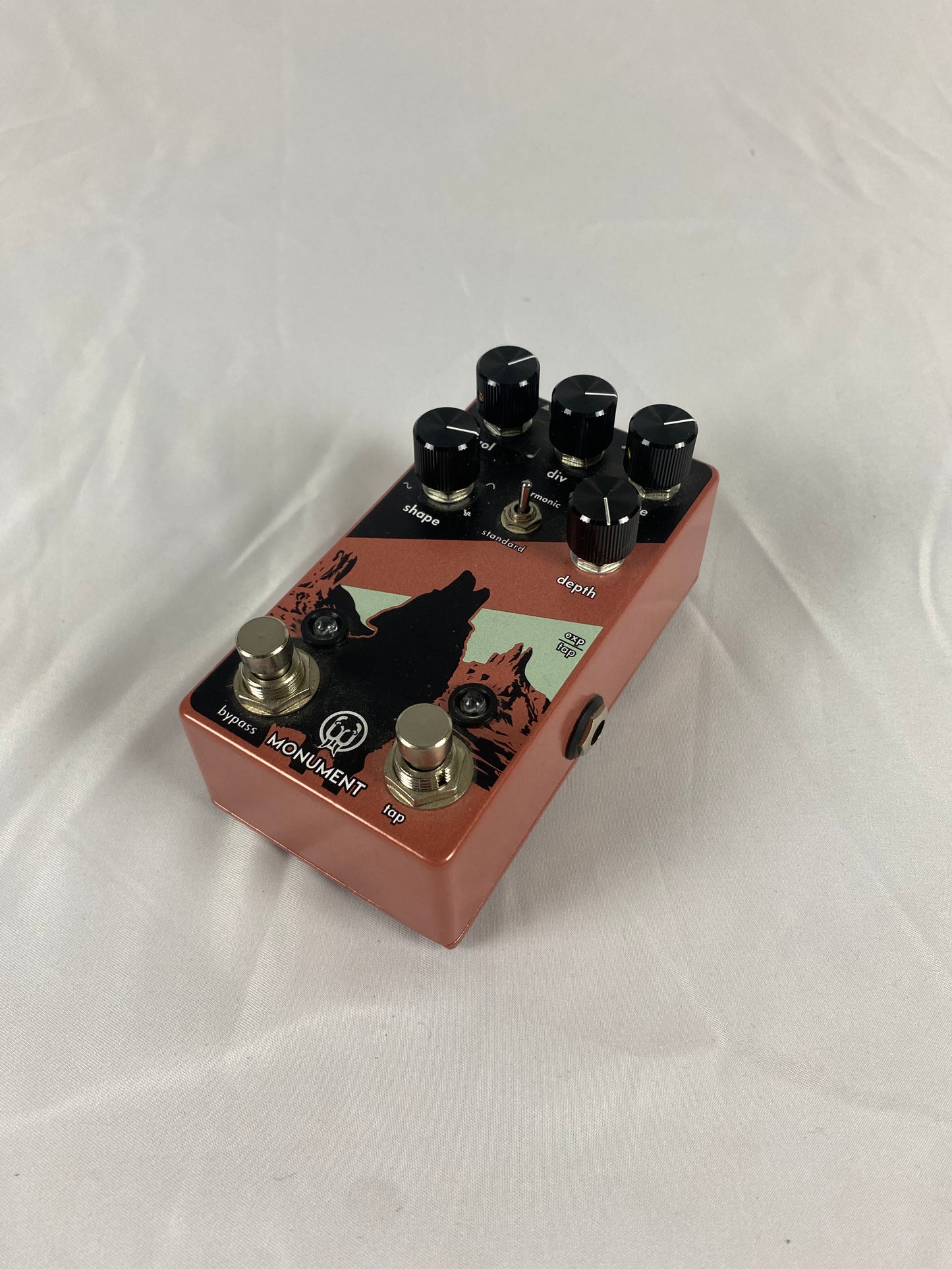 Walrus Audio - Monument Harmonic Tap Tremolo V2