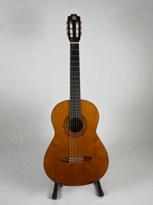 Admira Solista - Solid top Classical guitar with Hard case