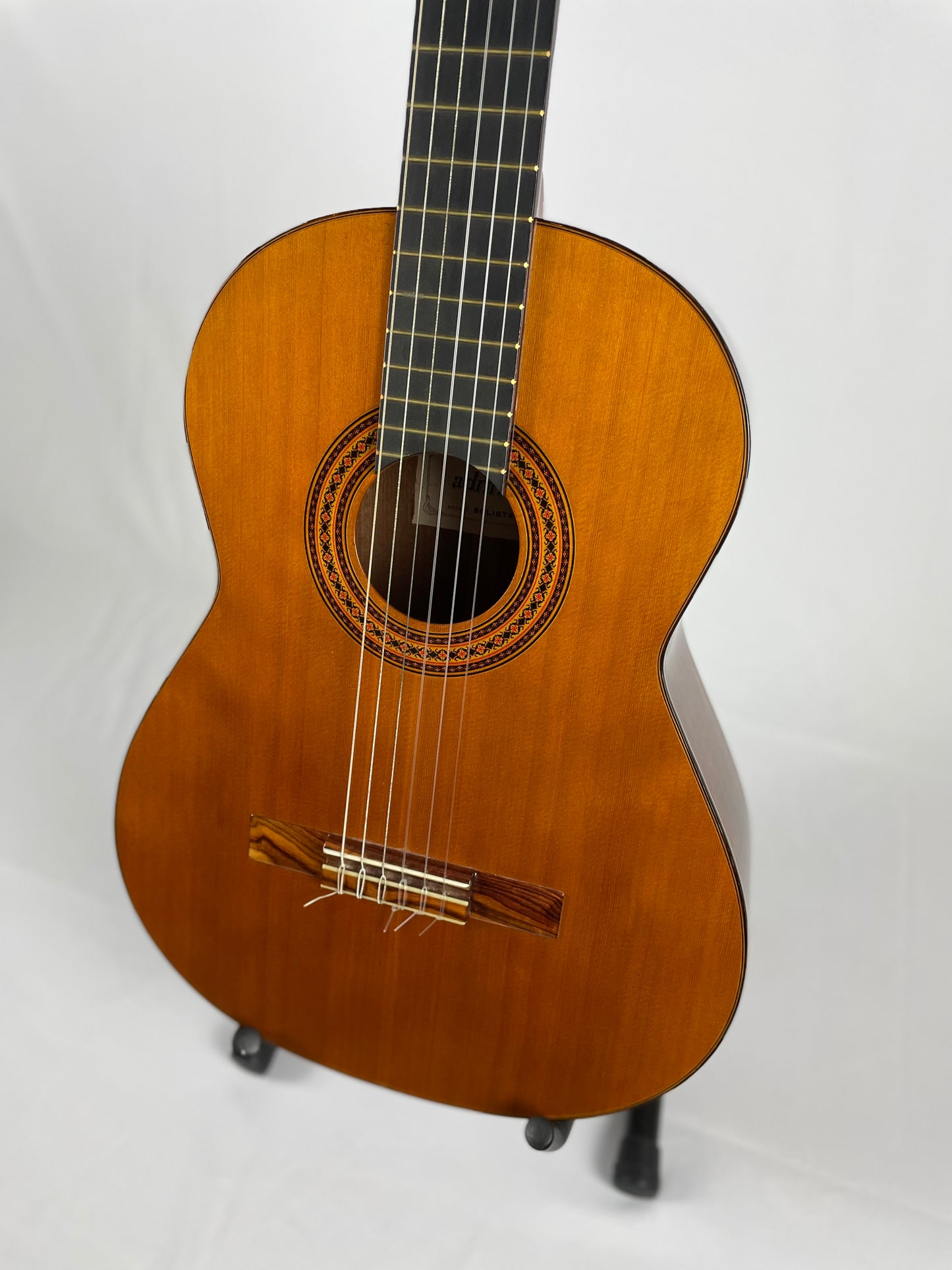 Admira Solista - Solid top Classical guitar with Hard case