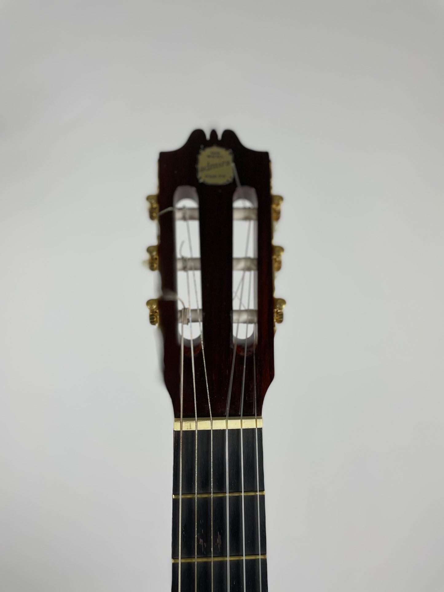 Admira Solista - Solid top Classical guitar with Hard case