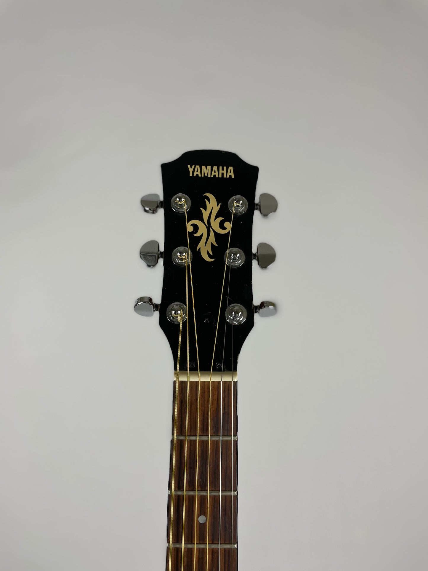 Yamaha APX-4A Electro Acoustic Guitar