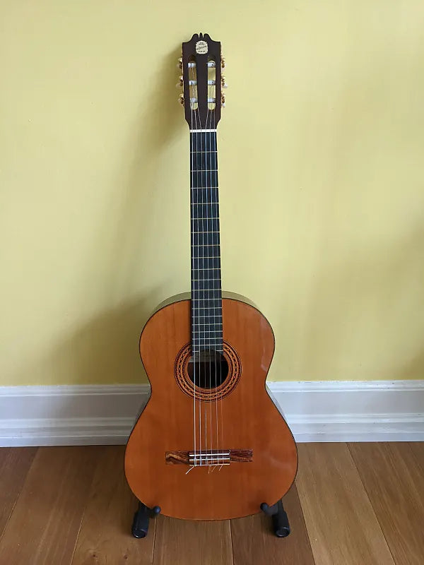 Admira Solista - Solid top Classical guitar with Hard case